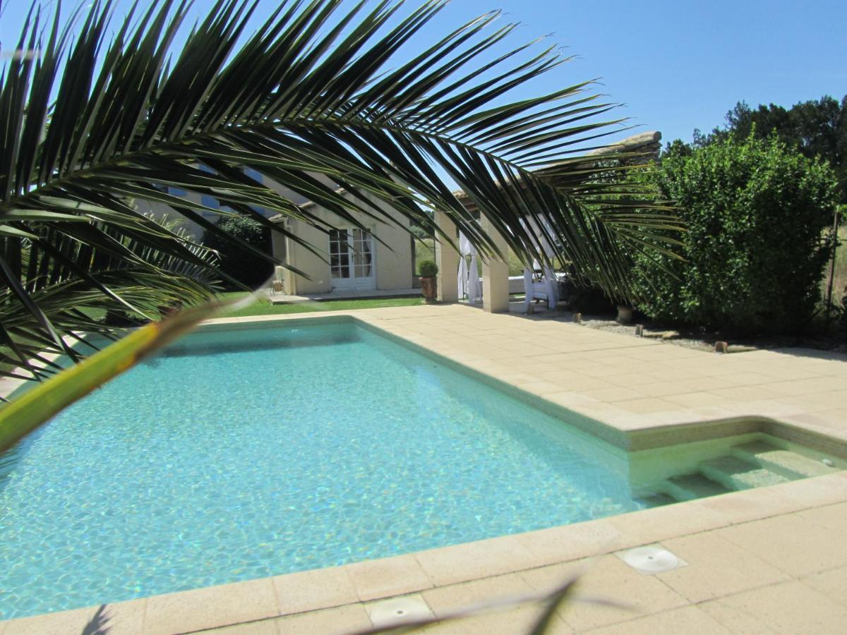 Maison Provencal Avec Piscine Cavaillon Exterior photo